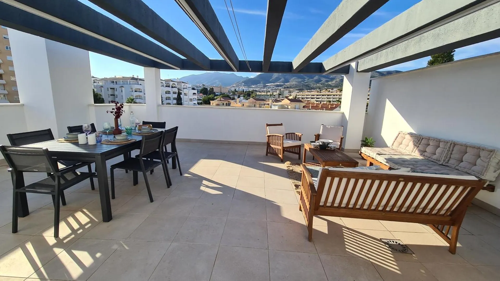 Lucena Beach Atico Soleado Piscina Y Playa Torremolinos Spain